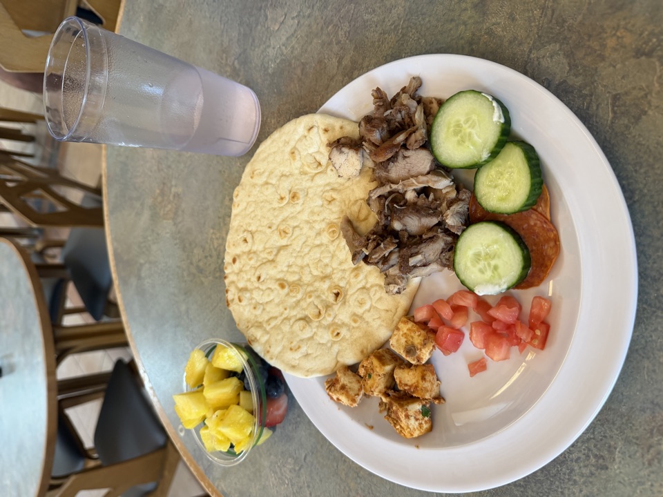 Chicken Pita Plate