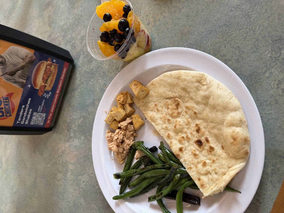 Pita, Tofu & Green Beans